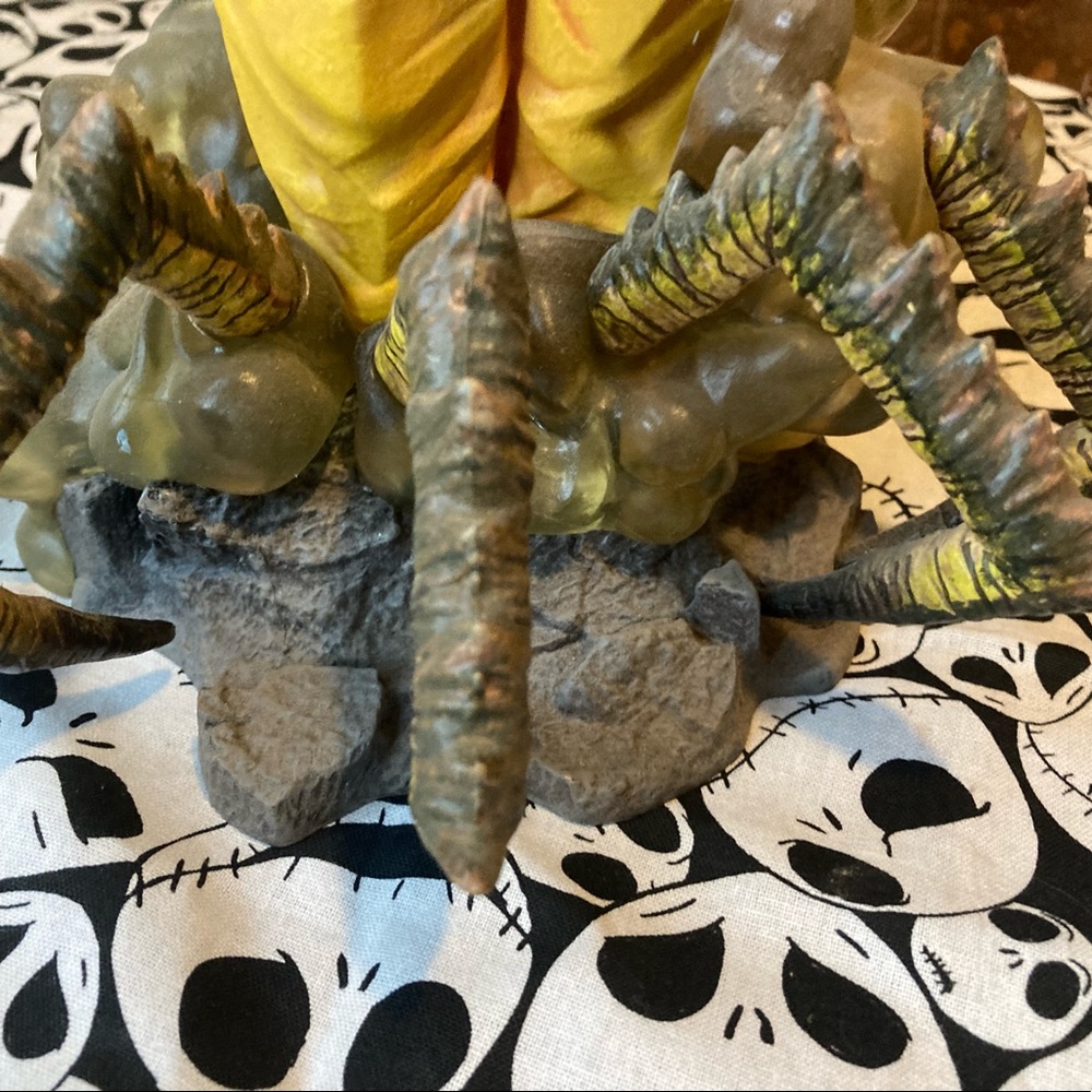 ★ 𝐂𝐋𝐀𝐒𝐒𝐈𝐂 𝐏𝐄𝐍𝐍𝐘𝐖𝐈𝐒𝐄 𝐒𝐓𝐀𝐓𝐔𝐄/𝐅𝐈𝐆𝐔𝐑𝐄 ★ - Picture 5 of 6